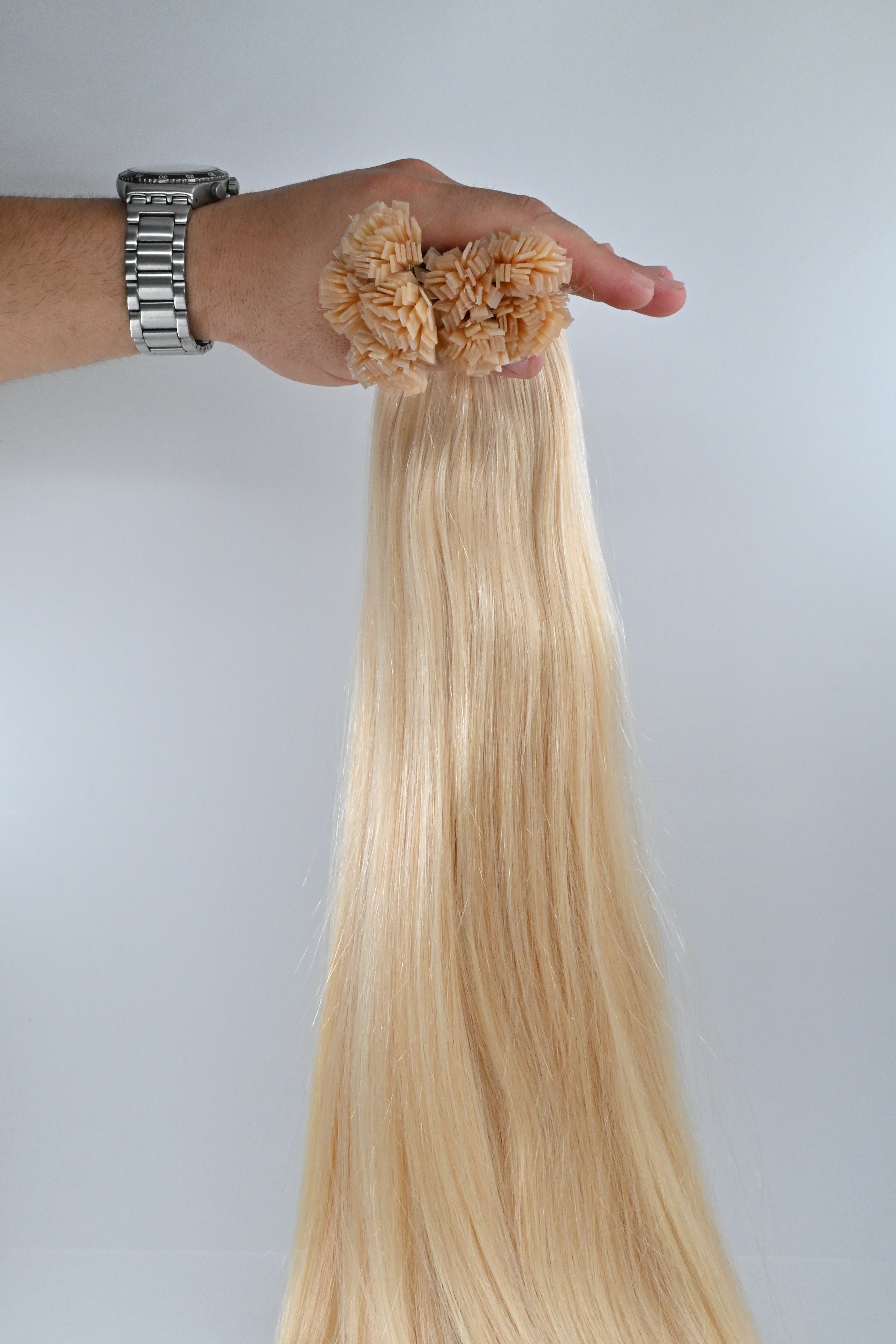 Double Drawn Hair - Keratin Bond Hair Extensions (1g per Strand) - Platinum | 65 cm