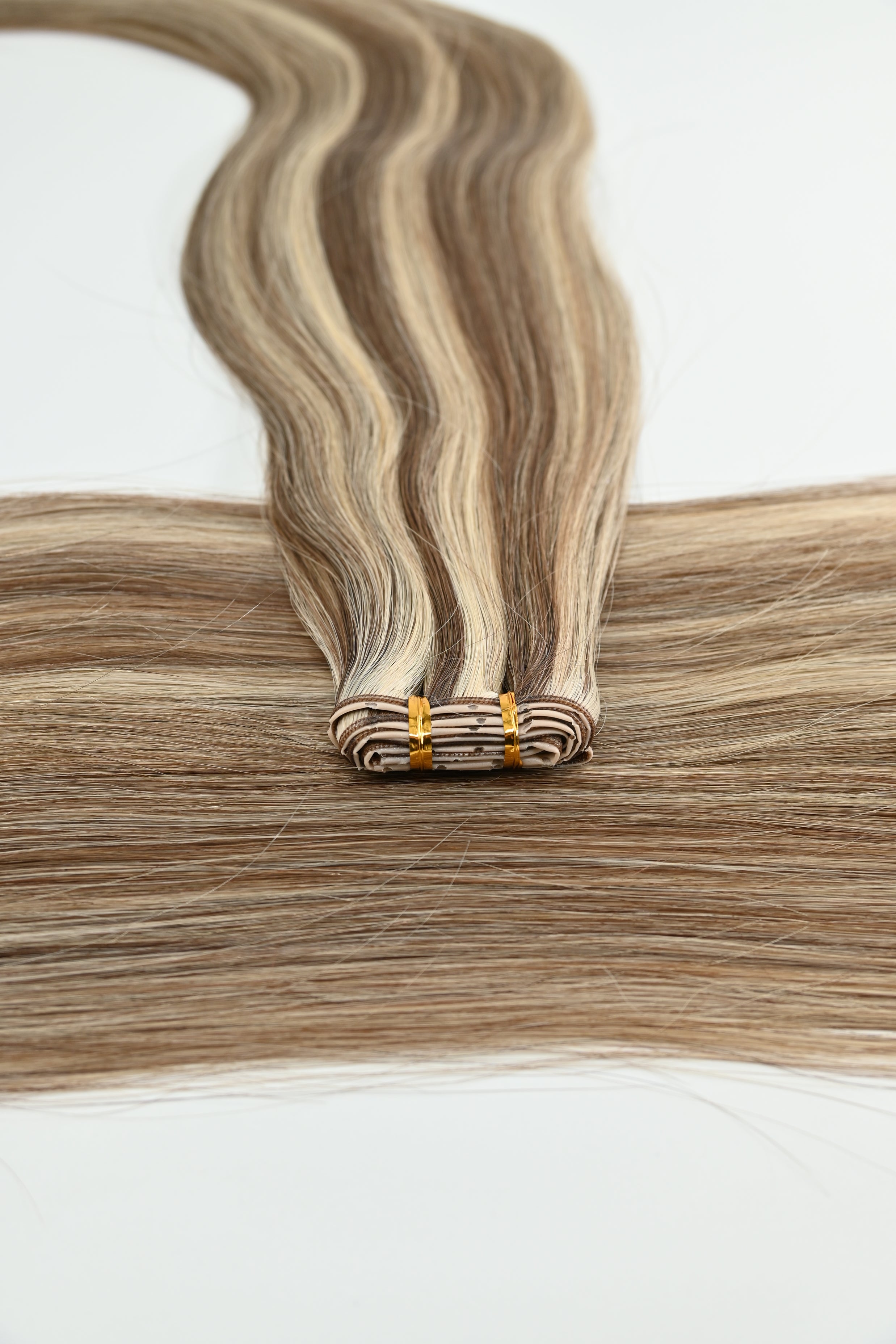 Superior Butterfly Weft -Chocolate Blonde Highlight Mix| 65cm