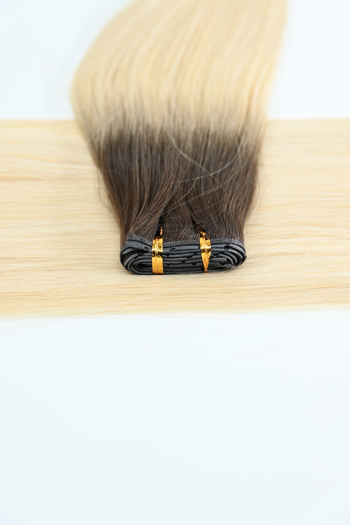 Butterfly Weft Hair Extensions - Mocha Beige Blonde Ombre - 2T/ICE#